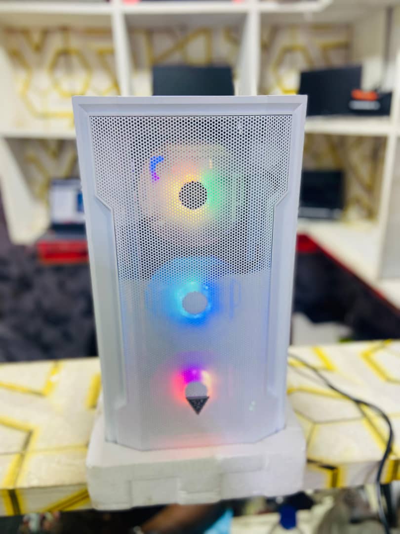 ASUS RGB Unité centrale (Gamer) Core i9 12th génération