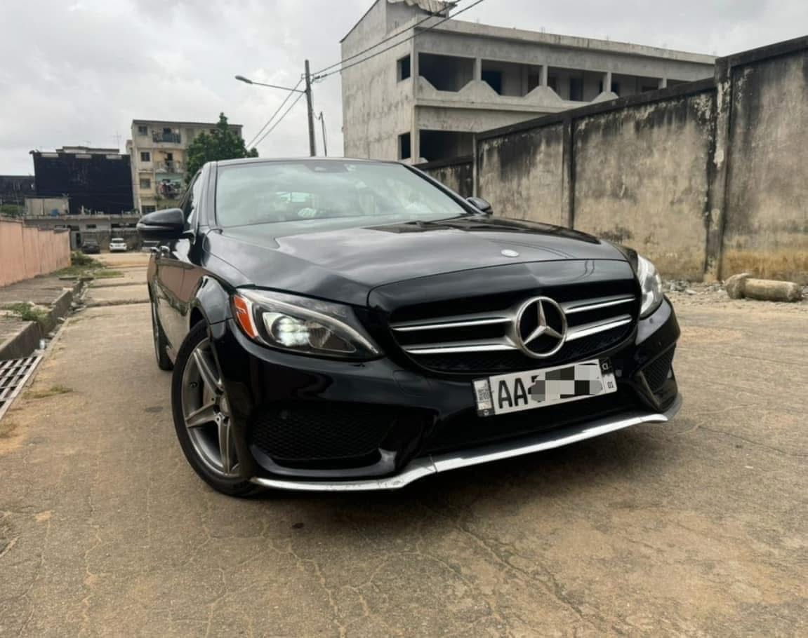MERCEDES C300 4MATIC 2017