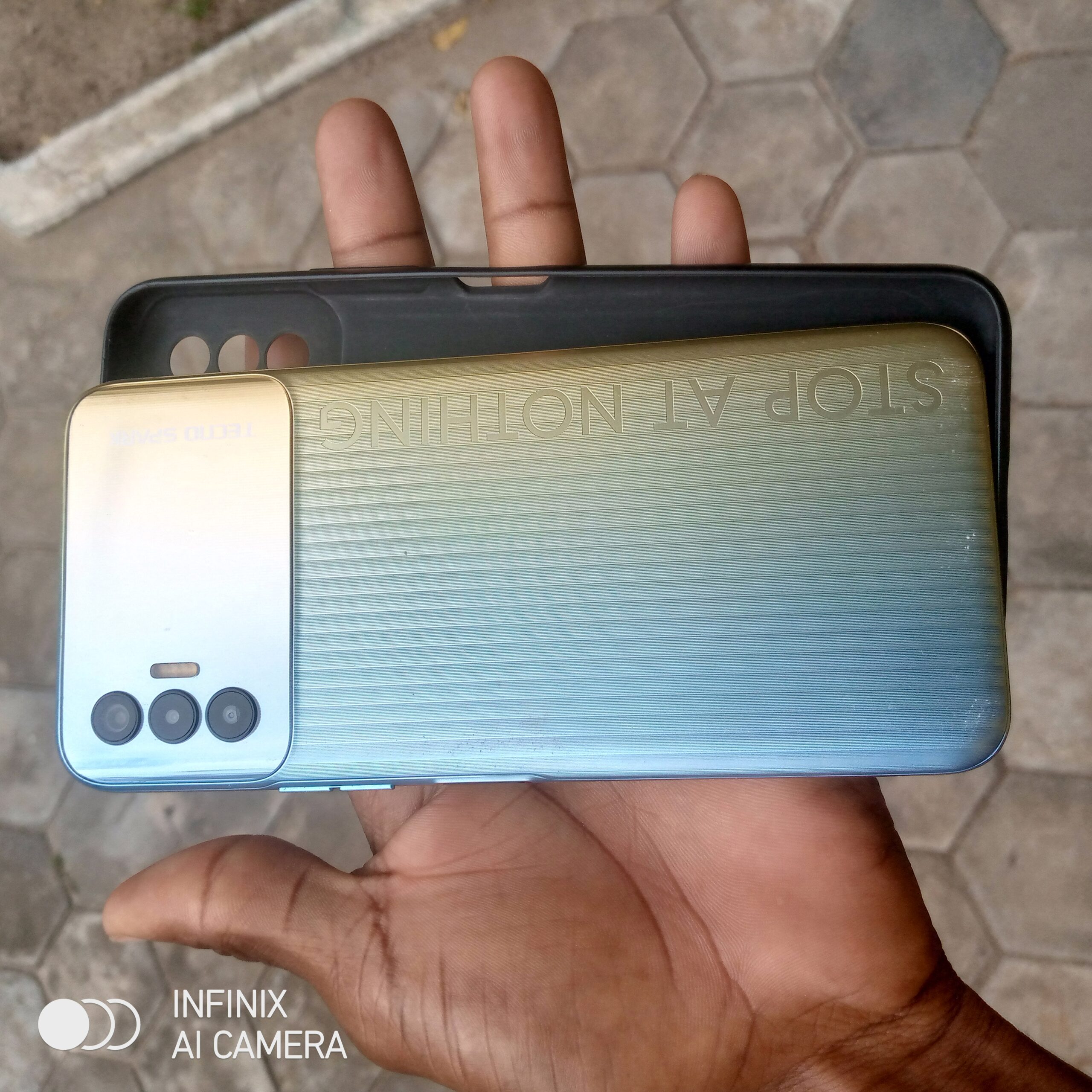 Tecno spark 8p 6/128 a vendre