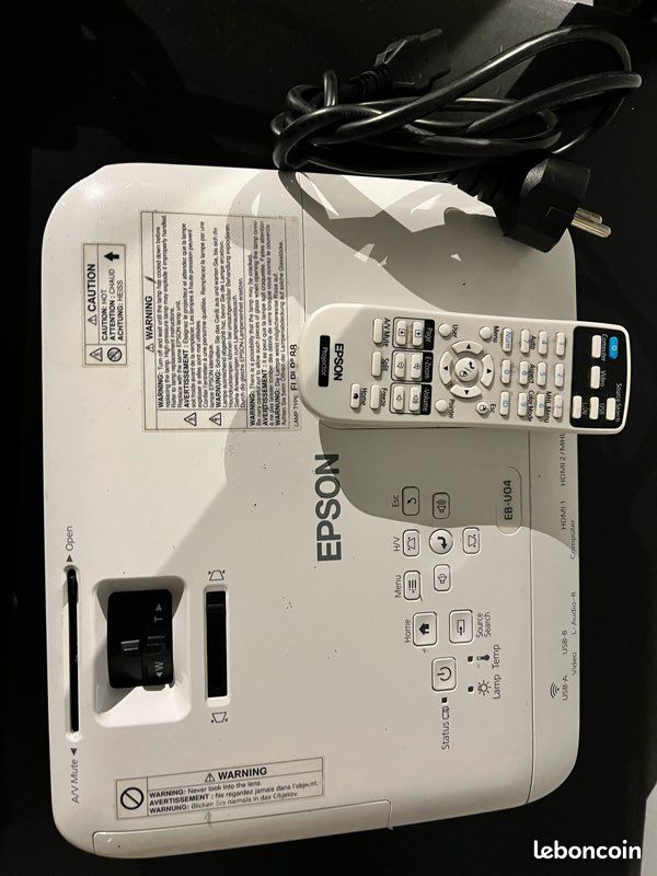 Vidéo-projecteur Epson EB-X05