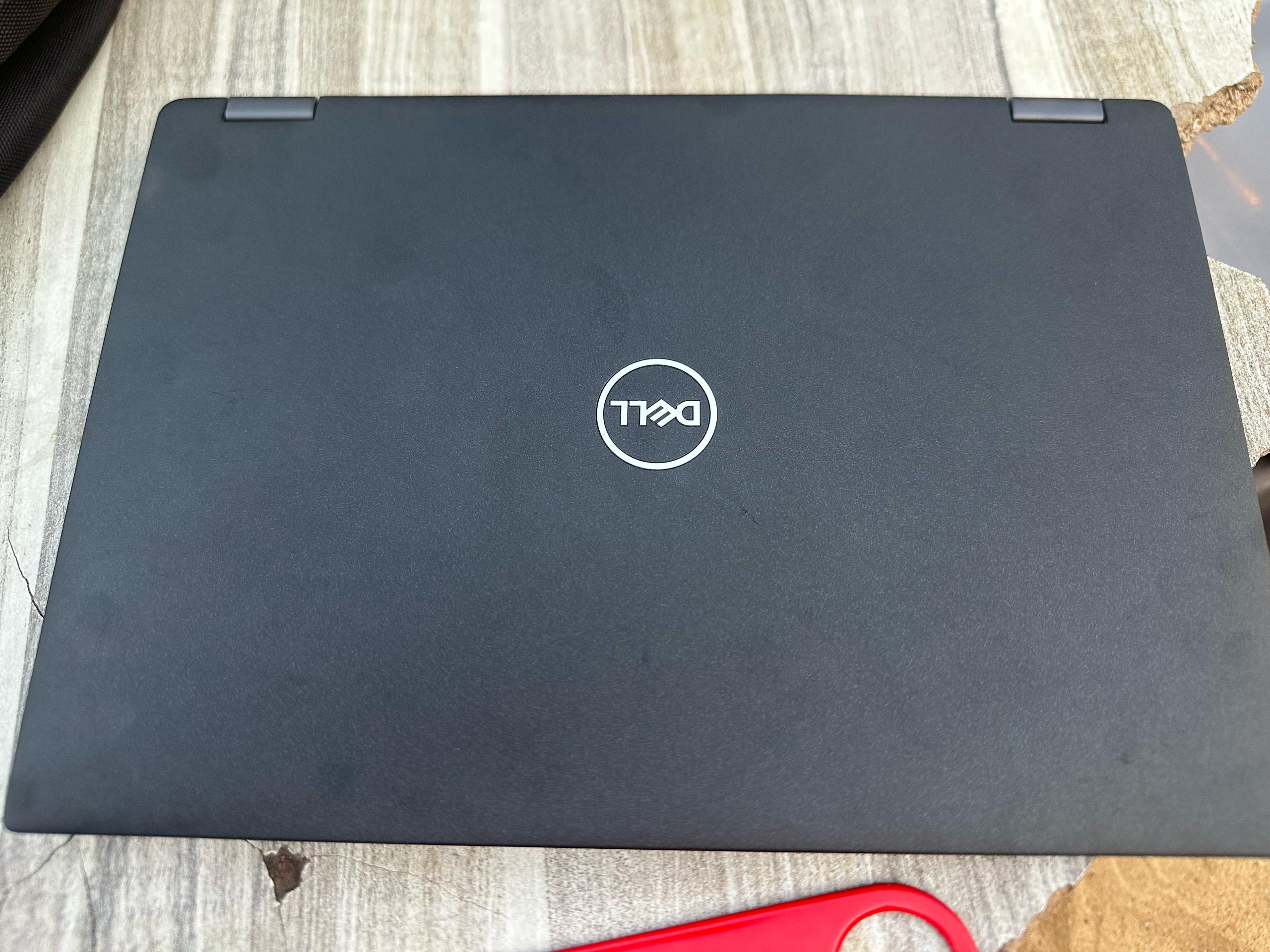 Ordinateur dell latitude 7390 2in1