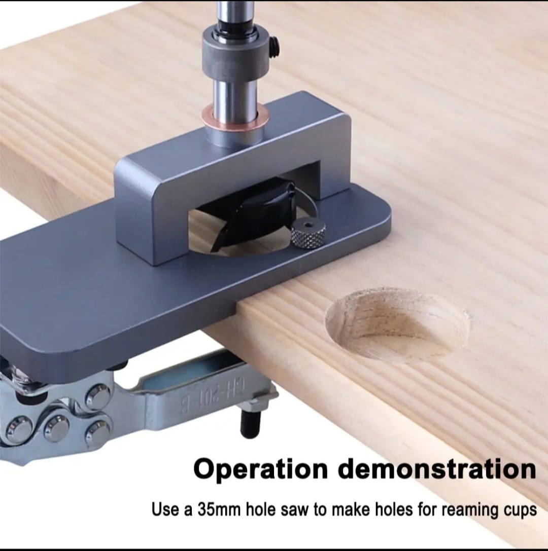 outil perçage trou de charnière