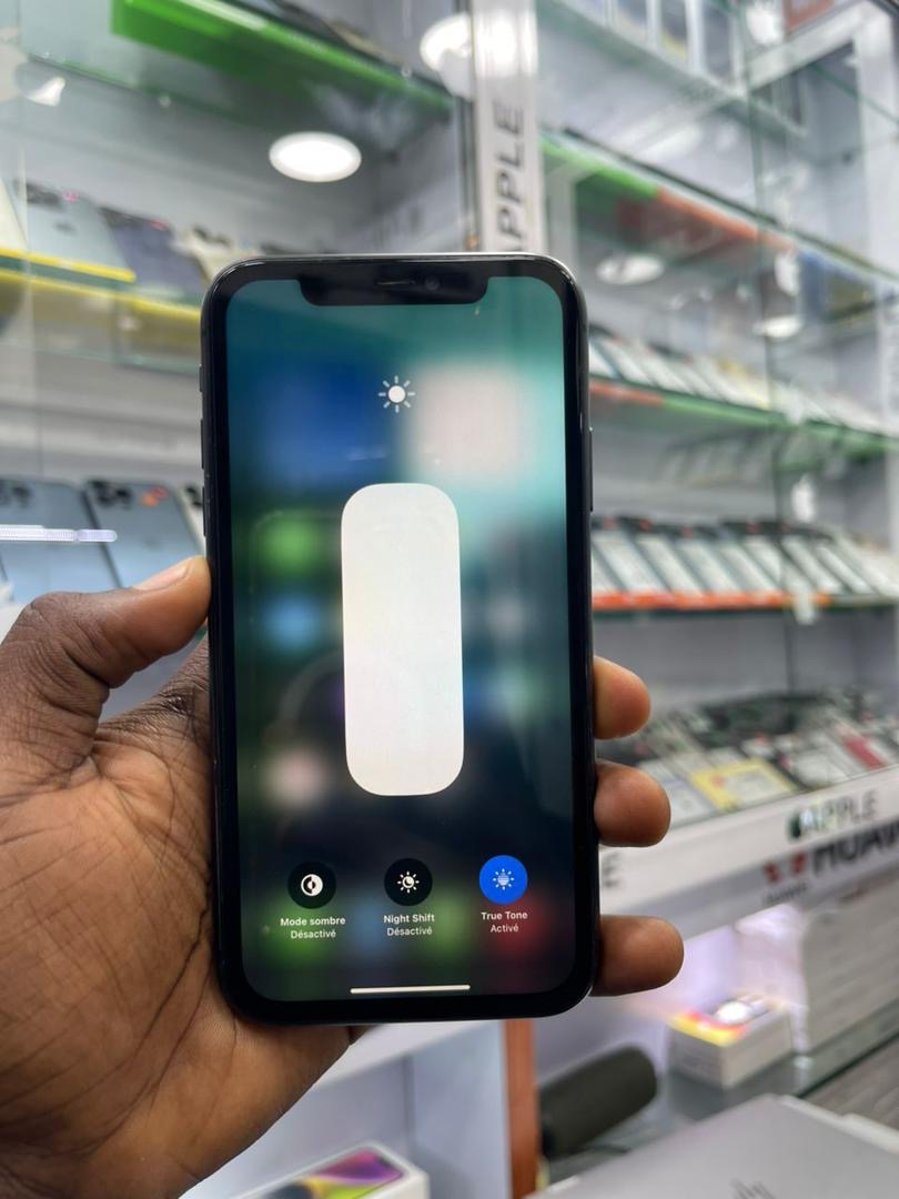 iPhone 11simple 64Go