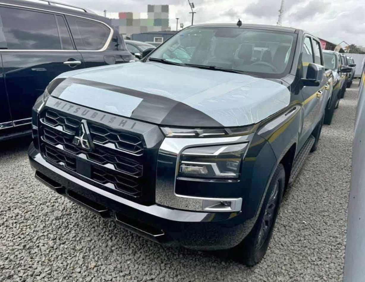 2025. MITSUBISHI L200 SPORTERO