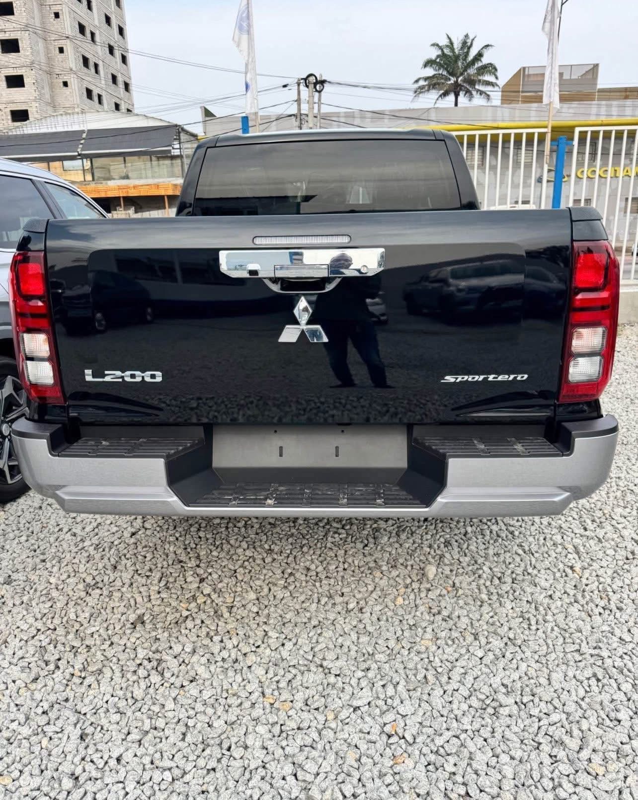 2025. MITSUBISHI L200 SPORTERO