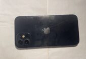 IPhone 12 avec le carton