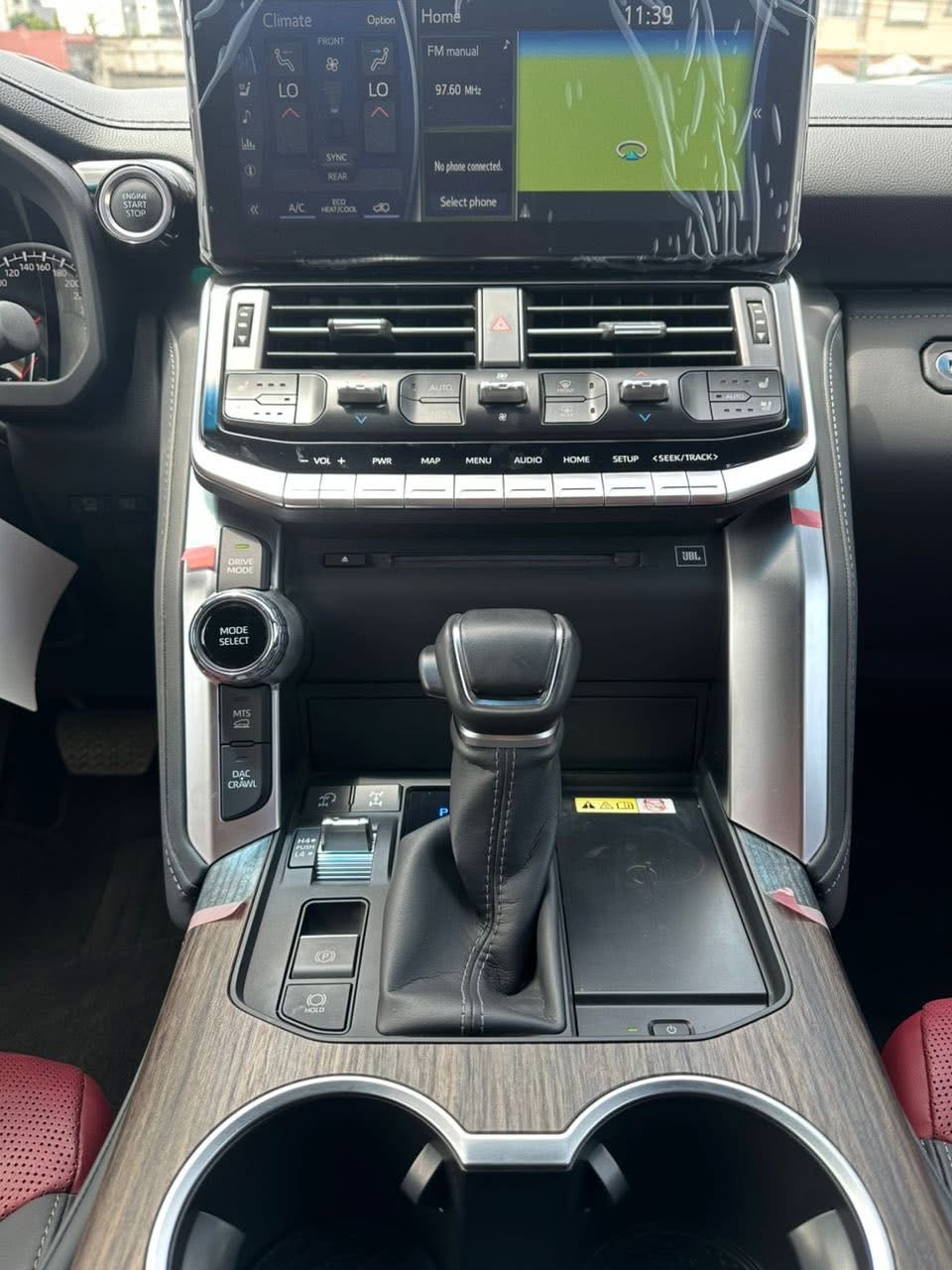 2024. TOYOTA LAND CRUISER VXR 70TH 00KM