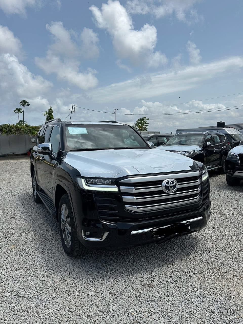 2024. TOYOTA LAND CRUISER VXR 70TH 00KM