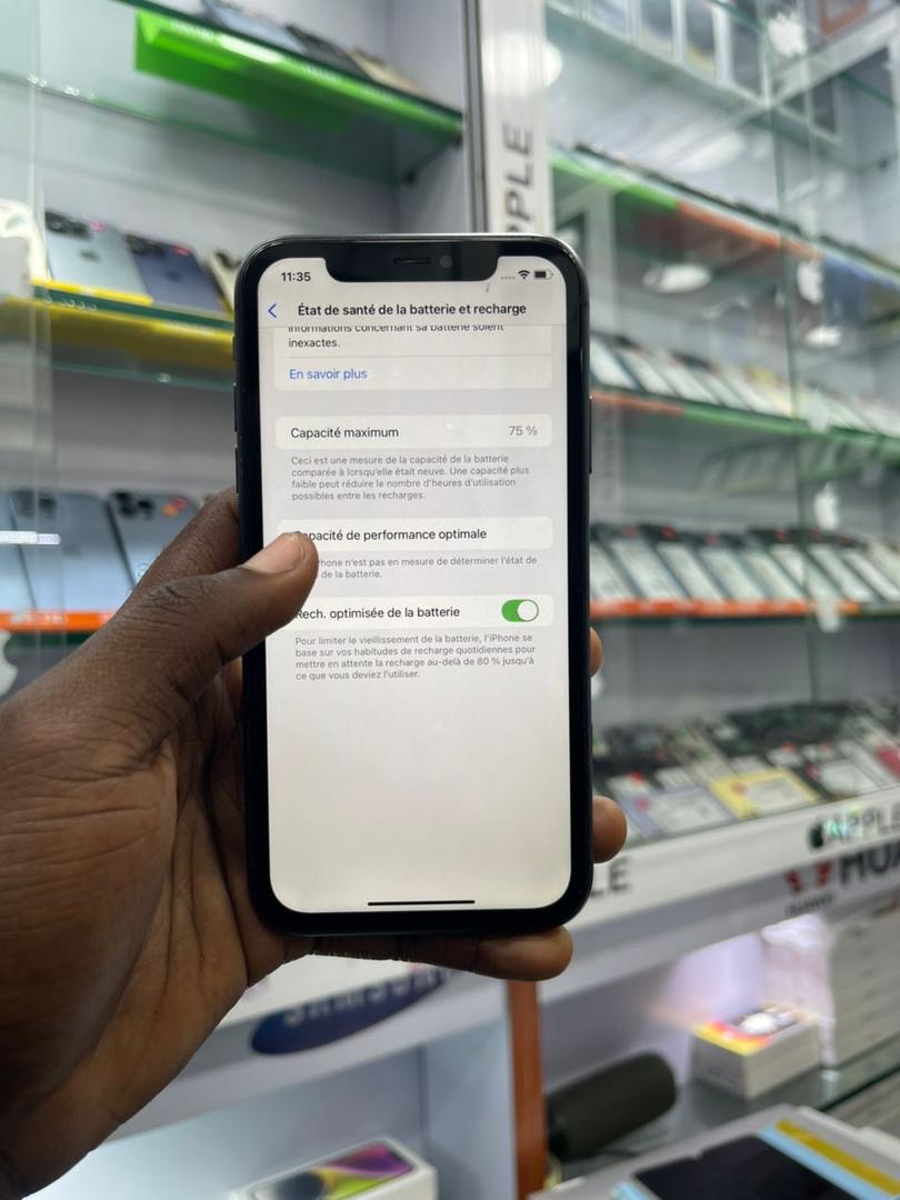 iPhone 11simple 64Go