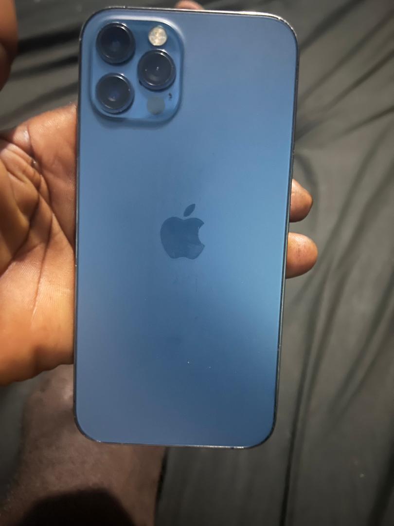 iPhone 12 Pro tout est d’origine rien est changé