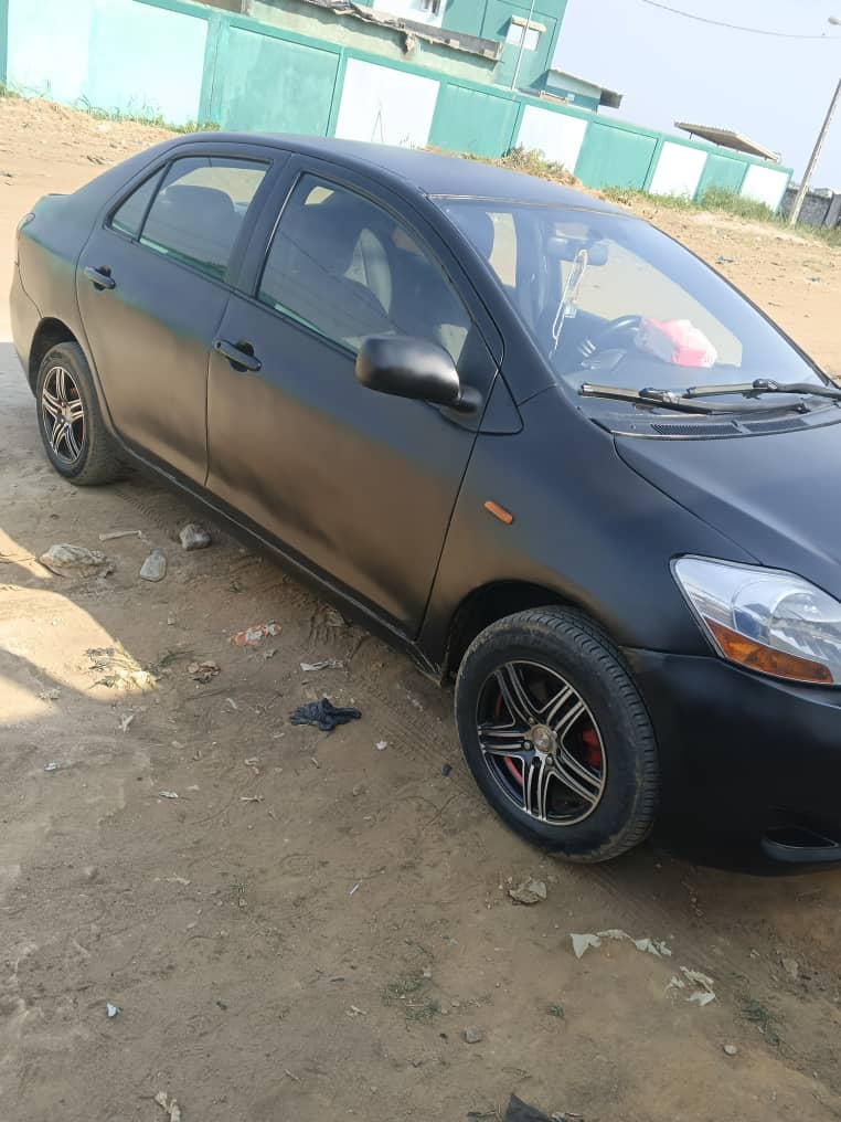 🚗 TOYOTA YARIS SEDAN