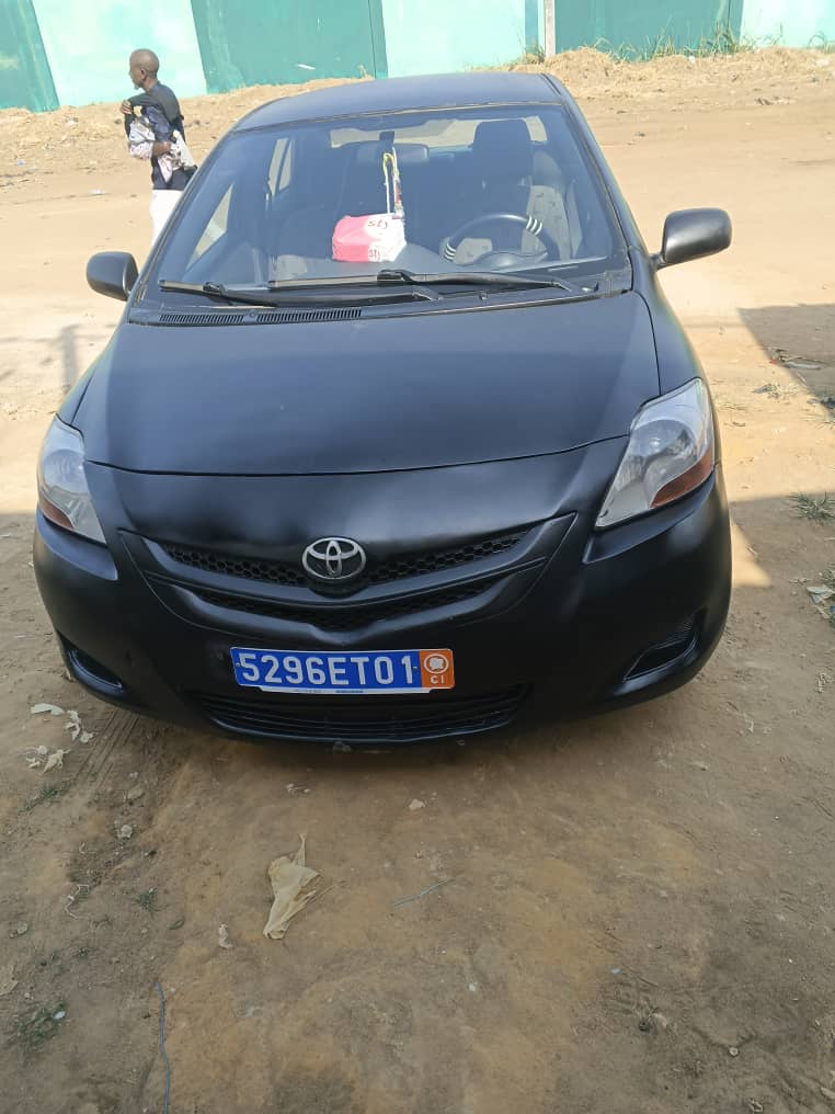 🚗 TOYOTA YARIS SEDAN