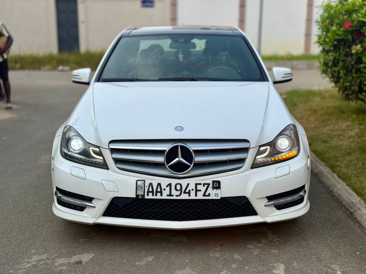 MERCEDES C300 AUTOMATIQUE 2015
