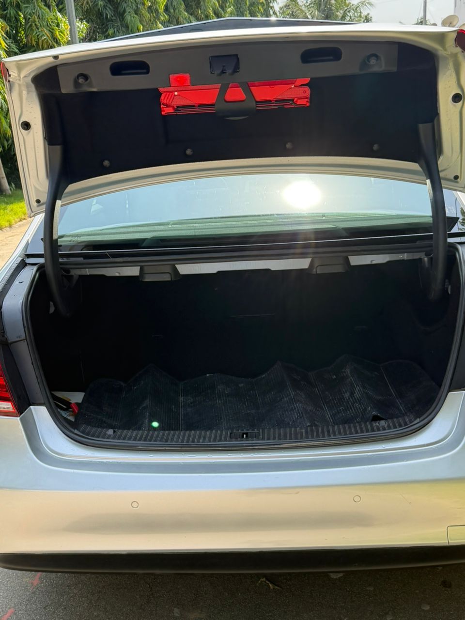 MERCEDES BENZ E200 2014