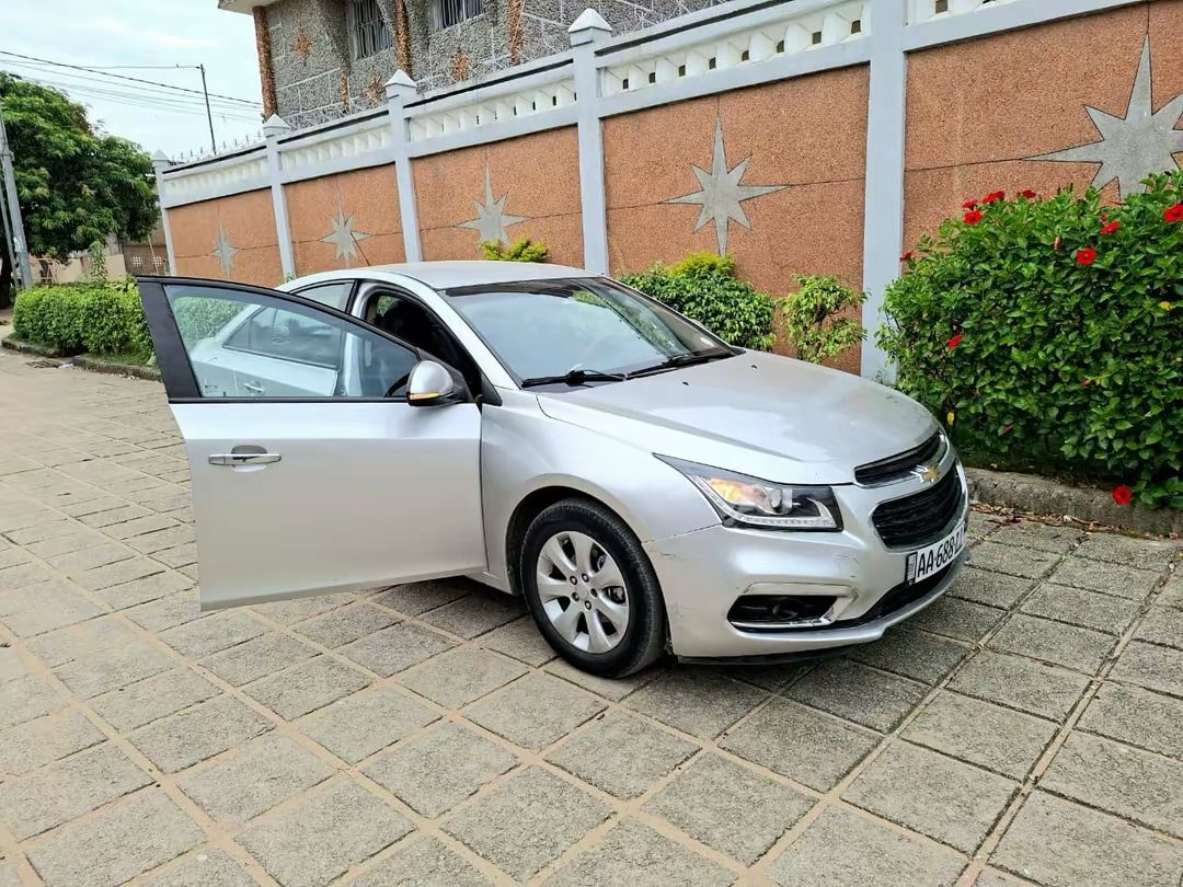 CHEVROLET CRUZE 2017