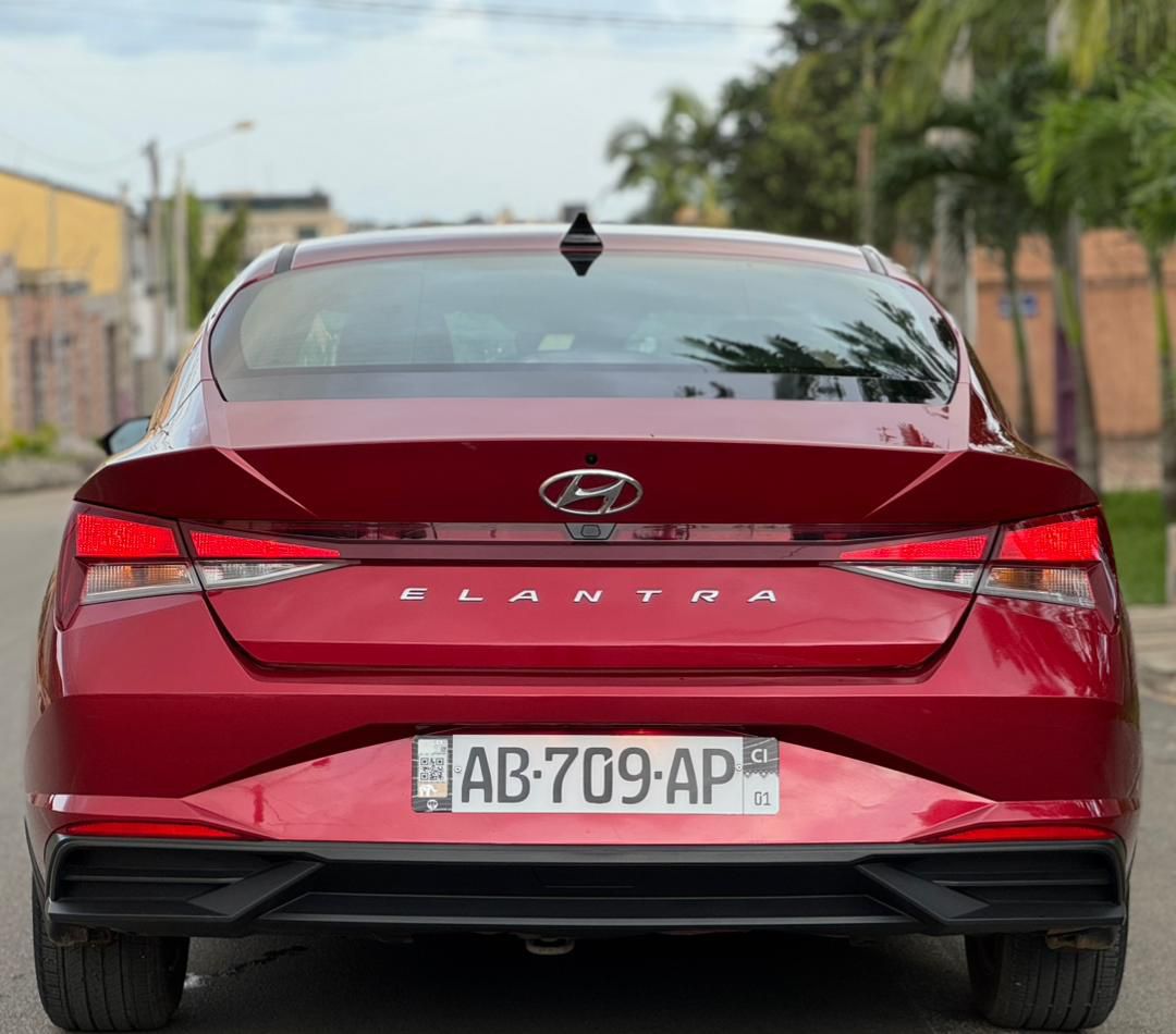 HYUNDAI ELANTRA 2021 / 2022